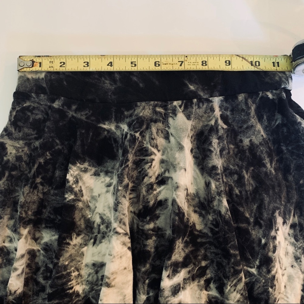 Mini skirt bundle 3 Floral, Tie Dye, Black Small - Picture 3 of 8